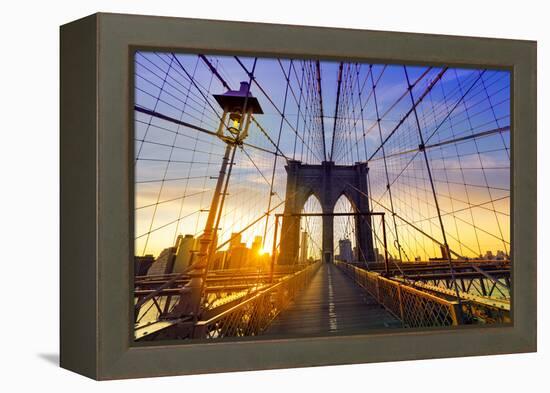 Brooklyn Bridge Sunset New York Manhattan Skyline NY NYC USA-holbox-Framed Premier Image Canvas