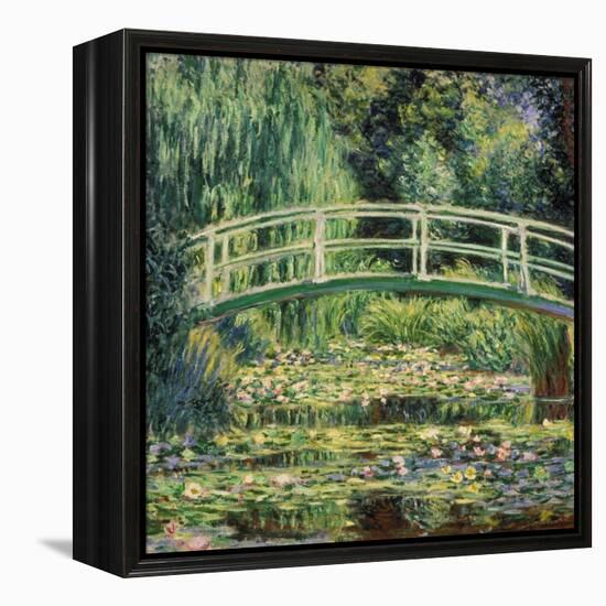 Bruecke in Monets Garten Mit Weissen Seerosen, 1899-Claude Monet-Framed Premier Image Canvas