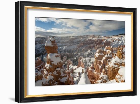 Bryce Canyon Amphitheater, Bryce Canyon NP in Snow, Utah-Howie Garber-Framed Photographic Print