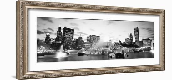 Buckingham Fountain, Grant Park, Chicago, Illinois, USA-null-Framed Photographic Print