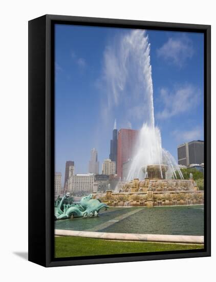 Buckingham Fountain in Grant Park, Chicago, Illinois, United States of America, North America-Amanda Hall-Framed Premier Image Canvas