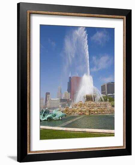 Buckingham Fountain in Grant Park, Chicago, Illinois, United States of America, North America-Amanda Hall-Framed Photographic Print