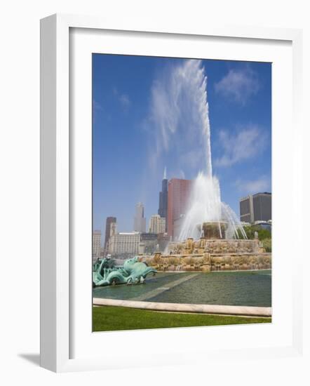 Buckingham Fountain in Grant Park, Chicago, Illinois, United States of America, North America-Amanda Hall-Framed Photographic Print