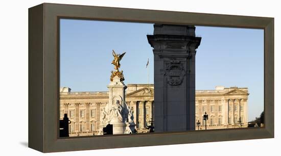 Buckingham Palace and the Victoria Memorial, London-Richard Bryant-Framed Premier Image Canvas