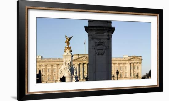 Buckingham Palace and the Victoria Memorial, London-Richard Bryant-Framed Photographic Print