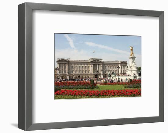 Buckingham Palace London-null-Framed Art Print