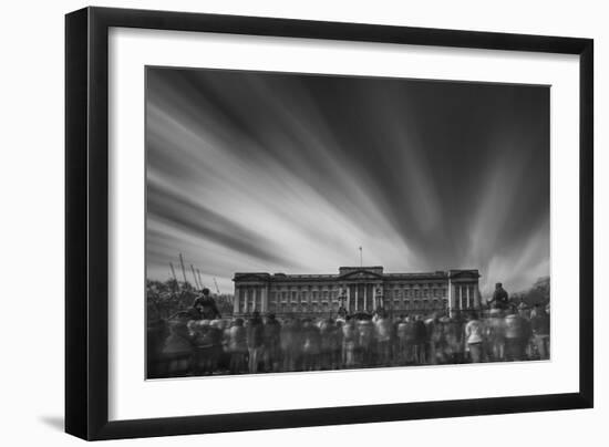 Buckingham Palace S1 BW-Moises Levy-Framed Photographic Print