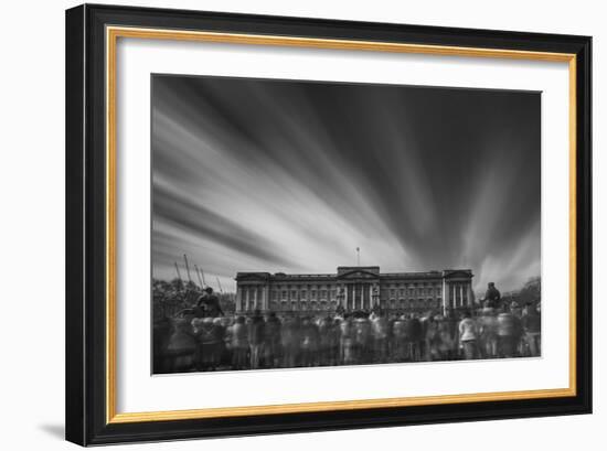 Buckingham Palace S1 BW-Moises Levy-Framed Photographic Print