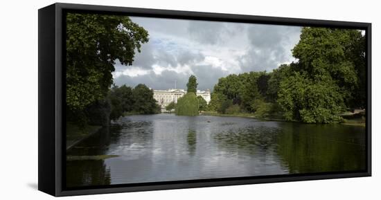 Buckingham Palace, St James Park, London-Richard Bryant-Framed Premier Image Canvas