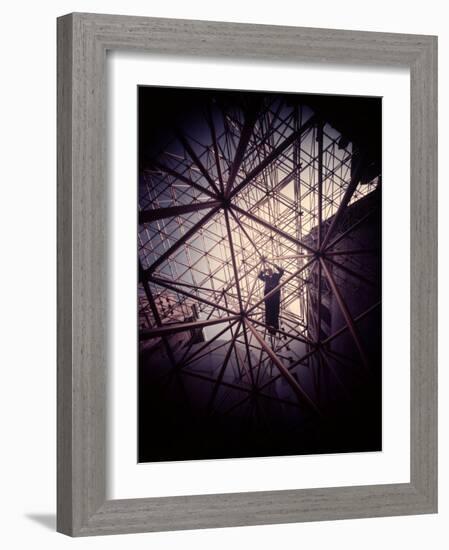 Buckminster Fuller Explaining Principles of Dymaxion Building-Yale Joel-Framed Photographic Print