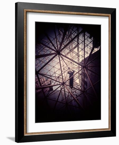 Buckminster Fuller Explaining Principles of Dymaxion Building-Yale Joel-Framed Photographic Print