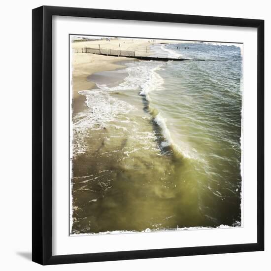 Buckroe Beach I-Alicia Ludwig-Framed Photographic Print