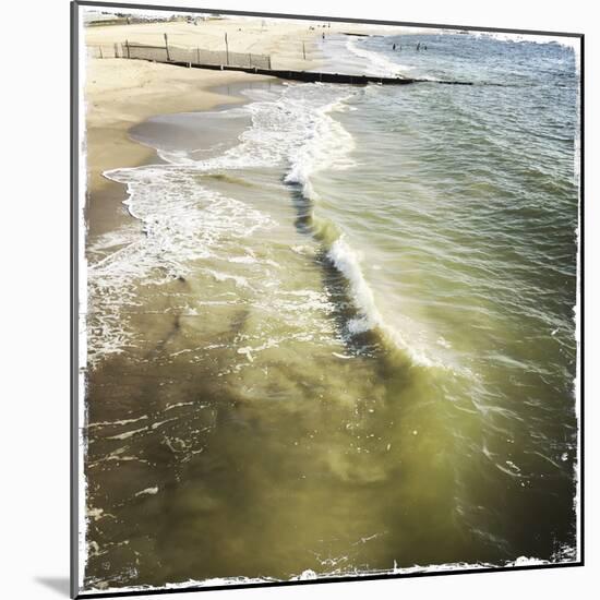 Buckroe Beach I-Alicia Ludwig-Mounted Photographic Print