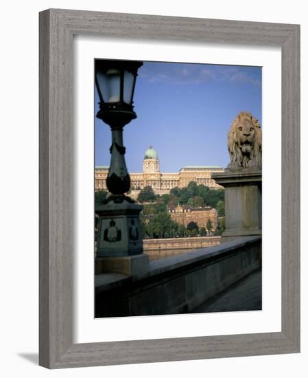 Budapest, Hungary-Oliviero Olivieri-Framed Photographic Print