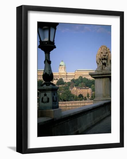 Budapest, Hungary-Oliviero Olivieri-Framed Photographic Print