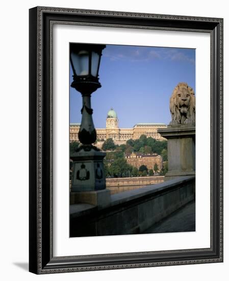 Budapest, Hungary-Oliviero Olivieri-Framed Photographic Print
