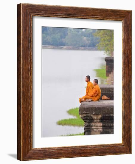 Buddhist Monks Sitting at Angkor Wat Temple, Angkor, UNESCO World Heritage Site, Cambodia-Matthew Williams-Ellis-Framed Photographic Print