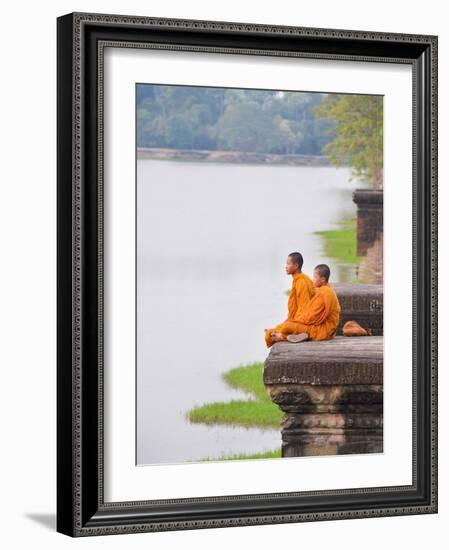 Buddhist Monks Sitting at Angkor Wat Temple, Angkor, UNESCO World Heritage Site, Cambodia-Matthew Williams-Ellis-Framed Photographic Print