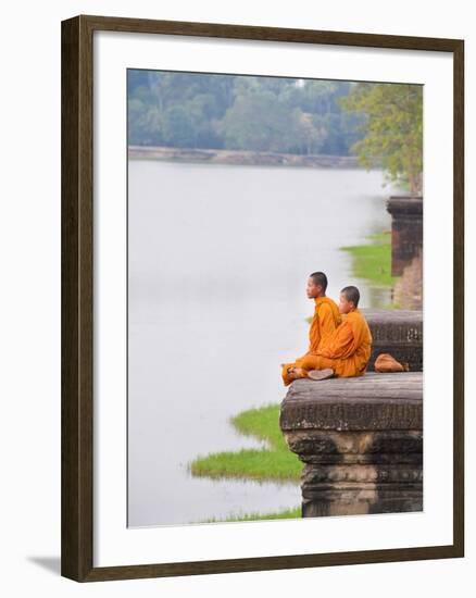 Buddhist Monks Sitting at Angkor Wat Temple, Angkor, UNESCO World Heritage Site, Cambodia-Matthew Williams-Ellis-Framed Photographic Print