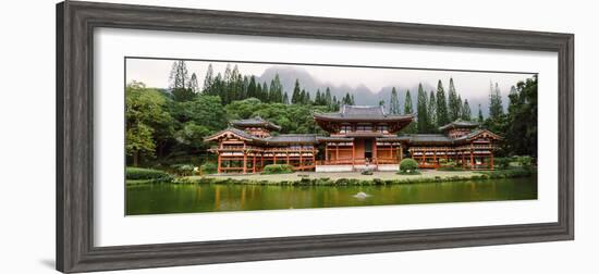 Buddhist Temple with Mountain in the Background, Byodo-In Temple, Koolau Range, Oahu, Hawaii, Usa-null-Framed Photographic Print