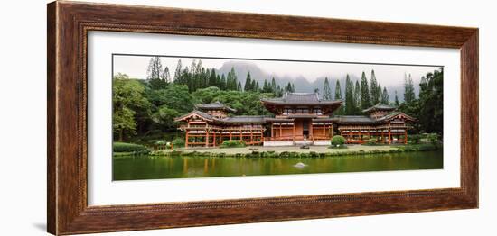 Buddhist Temple with Mountain in the Background, Byodo-In Temple, Koolau Range, Oahu, Hawaii, Usa--Framed Photographic Print