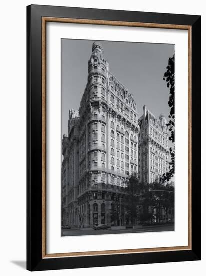 Building-Chris Bliss-Framed Photographic Print