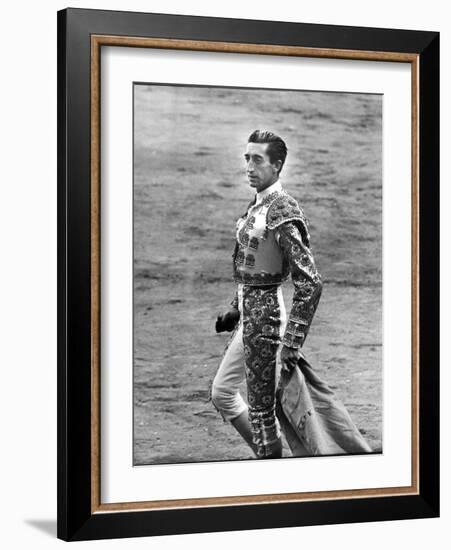 Bullfighter Manolete Accepting Applause of Crowd After Dispatching his Second Bull of the Afternoon-Tony Linck-Framed Photographic Print