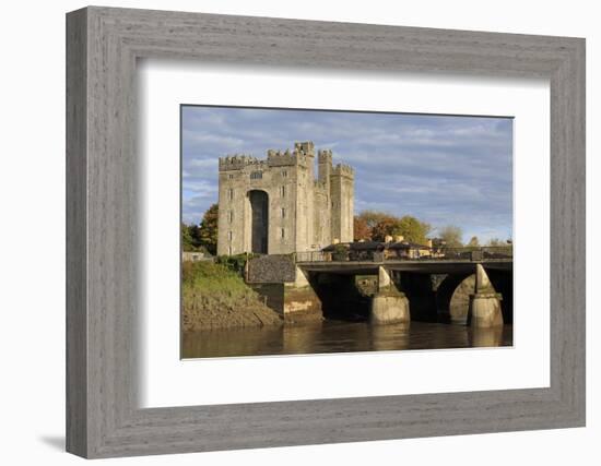 Bunratty Castle, County Clare, Munster, Republic of Ireland, Europe-Richard Cummins-Framed Photographic Print