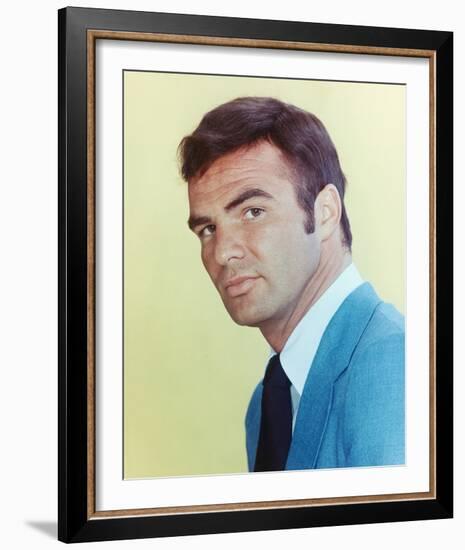 Burt Reynolds - Dan August-null-Framed Photo