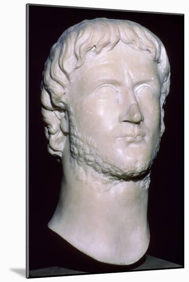 Bust of Gallienus, 3rd century. Artist: Unknown-Unknown-Mounted Giclee Print
