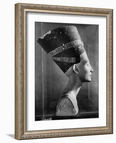 Bust of Queen Nefertiti-Eliot Elisofon-Framed Photographic Print