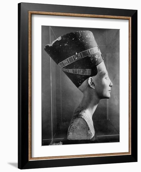 Bust of Queen Nefertiti-Eliot Elisofon-Framed Photographic Print