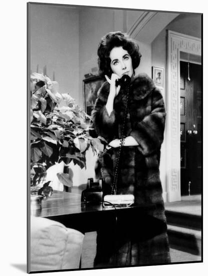 Butterfield 8, Elizabeth Taylor, 1960-null-Mounted Photo