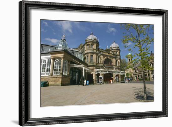 Buxton Opera House, Derbyshire-Peter Thompson-Framed Photographic Print