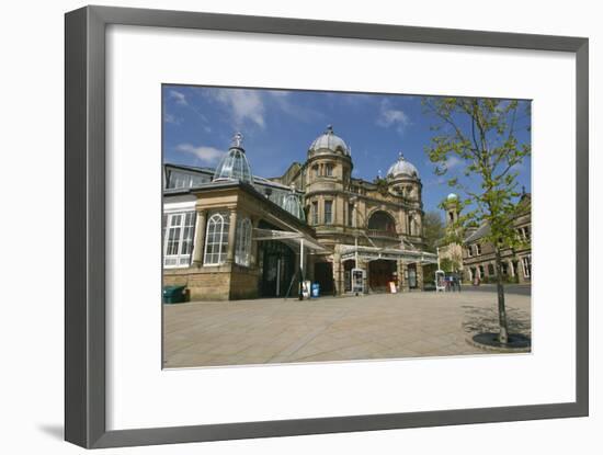 Buxton Opera House, Derbyshire-Peter Thompson-Framed Photographic Print