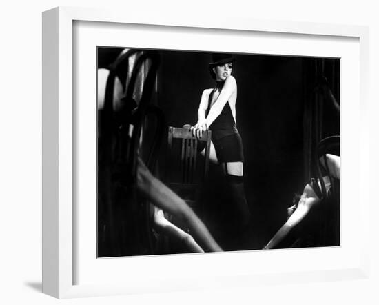 Cabaret, Liza Minnelli, 1972-null-Framed Photo