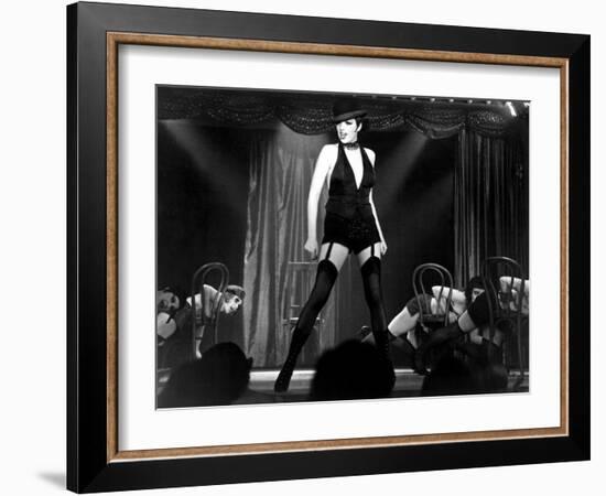 Cabaret, Liza Minnelli, 1972-null-Framed Photo