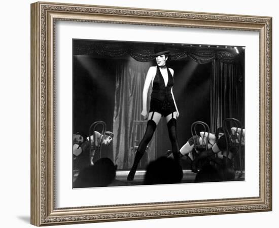 Cabaret, Liza Minnelli, 1972-null-Framed Premium Photographic Print