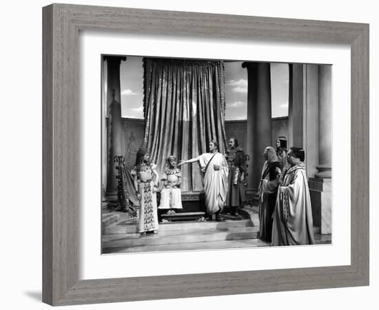 CAESAR AND CLEOPATRA, 1945-null-Framed Photo