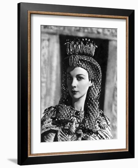 CAESAR AND CLEOPATRA, 1945-null-Framed Photo