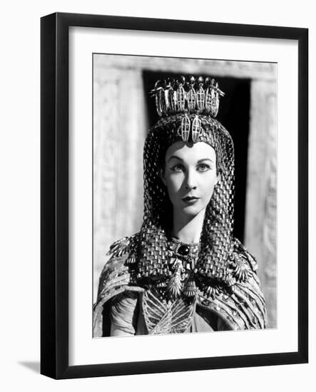 Caesar and Cleopatra, Vivien Leigh, 1945-null-Framed Photo