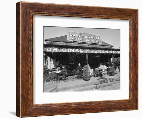 Cafe Du Monde--Framed Photographic Print