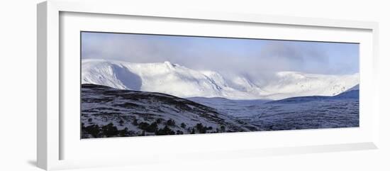 Cairngorms Plateaux, Scotland-Duncan Shaw-Framed Photographic Print