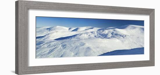 Cairnwell Ski Centre, Scotland-Duncan Shaw-Framed Photographic Print