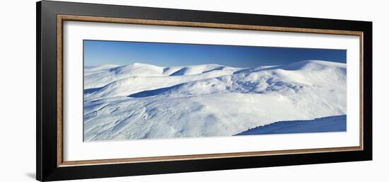 Cairnwell Ski Centre, Scotland-Duncan Shaw-Framed Photographic Print