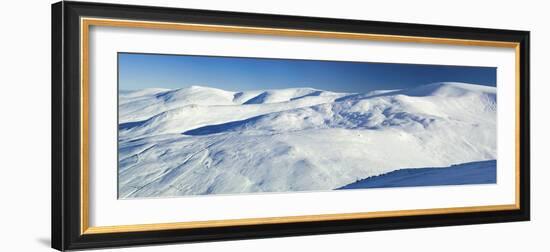 Cairnwell Ski Centre, Scotland-Duncan Shaw-Framed Photographic Print