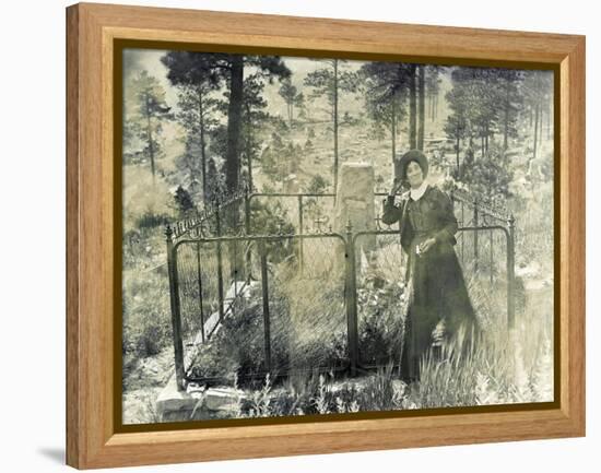 Calamity Jane At Wild Bill Hickok's Grave, 1903-Science Source-Framed Premier Image Canvas