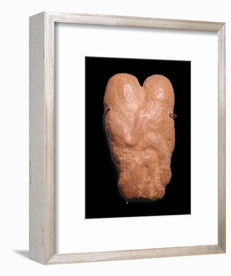 Calcite statuette showing two humans in an embrace, 30th century BC-Unknown-Framed Giclee Print