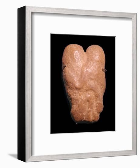 Calcite statuette showing two humans in an embrace, 30th century BC-Unknown-Framed Giclee Print