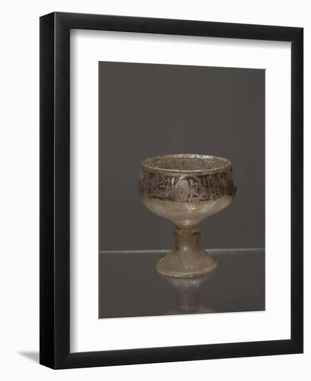 Calice aux armoiries du sultan Baybars Ier-null-Framed Giclee Print